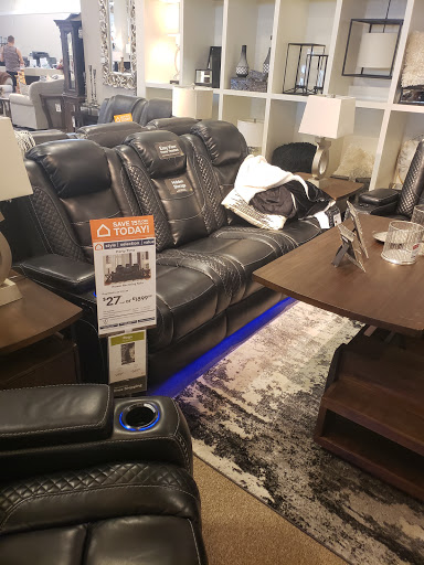 Furniture Store «Ashley HomeStore», reviews and photos, 7900 US Hwy 19 N, Pinellas Park, FL 33781, USA