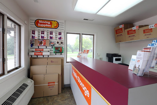Self-Storage Facility «Public Storage», reviews and photos, 130 W Hillcrest Blvd, Schaumburg, IL 60195, USA