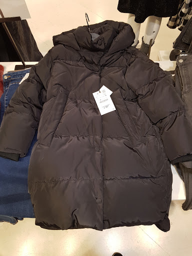 Stores to buy women's coats Paris