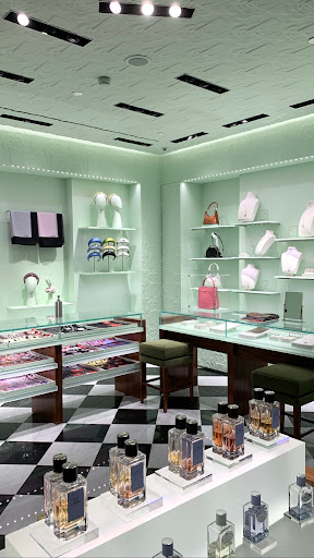 Prada Harrods Home 3F