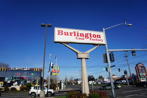 Clothing Store «Burlington Coat Factory», reviews and photos, 833 Lancaster Dr NE, Salem, OR 97301, USA