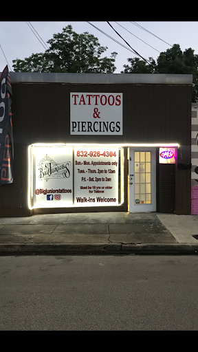 Explore family birthstone tattoo ideas, creative tattoo ideas in Baytown, available at Big Juniors Tattoos