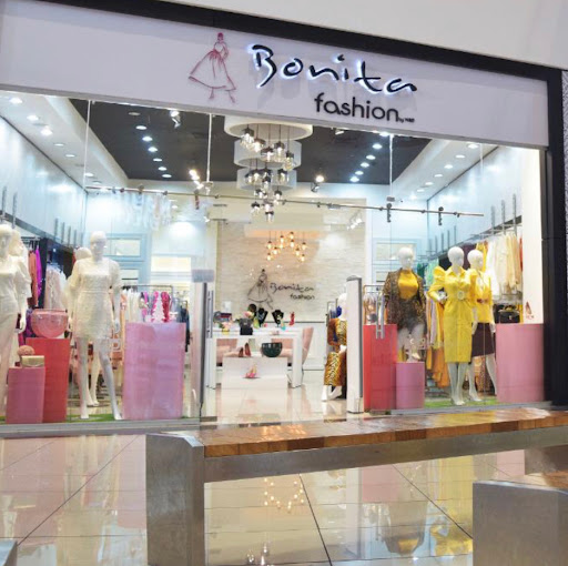 Stores to buy women's dresses Santo Domingo