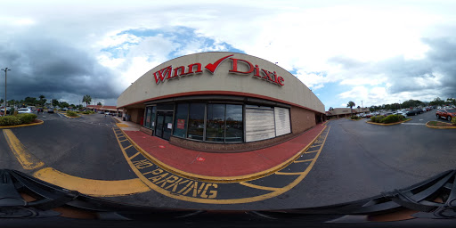 Grocery Store «Winn-Dixie», reviews and photos, 17221 NW 27th Ave, Miami Gardens, FL 33056, USA