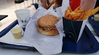 Plats et boissons du Restaurant de hamburgers Les Burgers de Papa à Saint-Genis-Laval - n°15