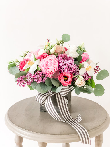 Snowdrop Flowers, 7025 3rd Ave, Brooklyn, NY 11209, USA, 