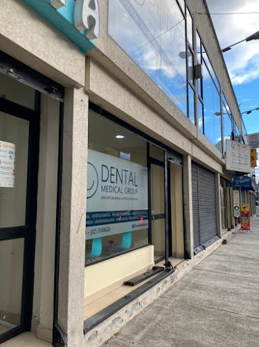 Opiniones de Dental Medical Group en Quito - Dentista