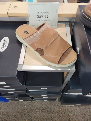 Shoe Store «DSW Designer Shoe Warehouse», reviews and photos, 290 Mid Rivers Center, St Peters, MO 63376, USA