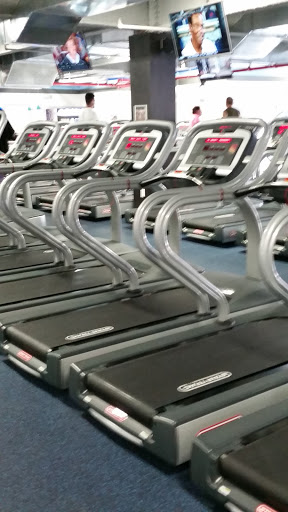 Health Club «Crunch - Richmond Hill», reviews and photos, 115-2 Jamaica Ave, Queens, NY 11418, USA