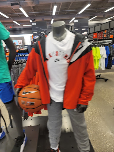 Sporting Goods Store «Nike Factory Store», reviews and photos, 15609 FL-535, Orlando, FL 32821, USA