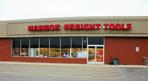 Harbor Freight Tools, 34900 Groesbeck Hwy, Charter Twp of Clinton, MI 48035, USA, 