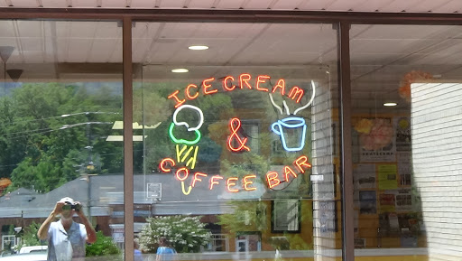 Ice Cream Shop «The Hop Ice Cream Cafe», reviews and photos, 640 Merrimon Ave #103, Asheville, NC 28804, USA