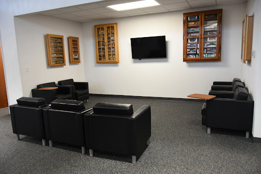 Used Car Dealer «J.H. Barkau & Sons», reviews and photos, 1102 E South St, Freeport, IL 61032, USA