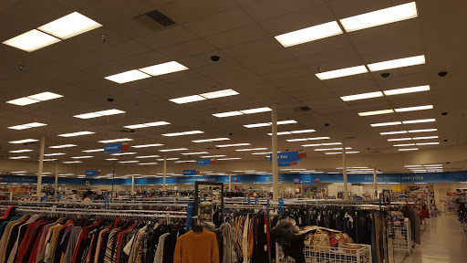 Clothing Store «Ross Dress for Less», reviews and photos, 26558 Bouquet Canyon Rd, Saugus, CA 91350, USA