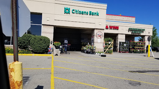 Supermarket «Giant Eagle Supermarket», reviews and photos, 4010 Monroeville Blvd, Monroeville, PA 15146, USA