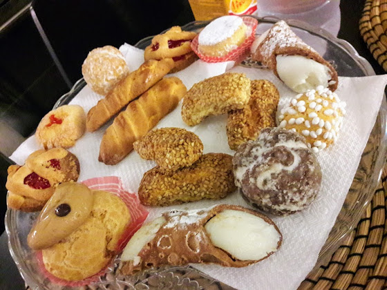 Petit déjeuner Chambre d'hôtes Maqueda Suiterooms 90133 Palermo