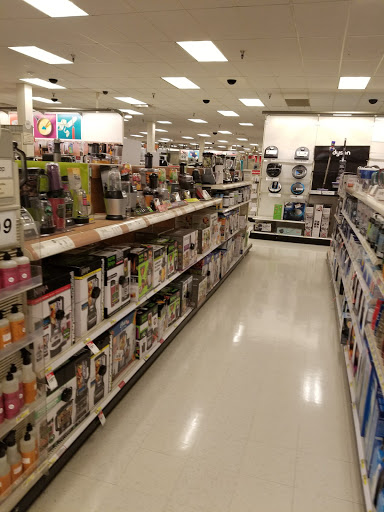 Department Store «Target», reviews and photos, 4777 S 27th St, Greenfield, WI 53221, USA