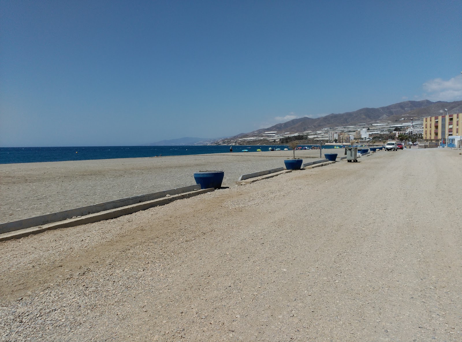 Photo de Playa de la Sirena Loca zone des équipements