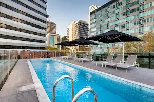 Vibe Hotel North Sydney image