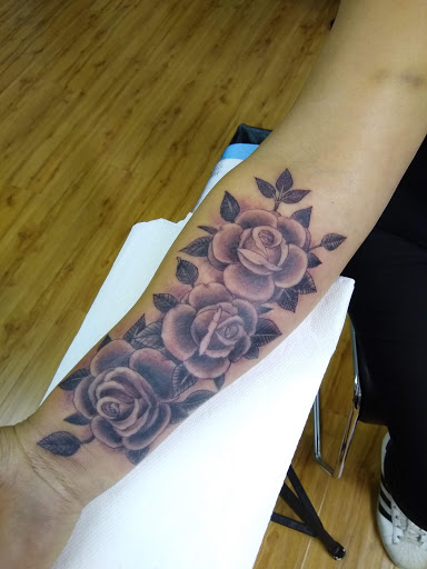 Explore tattoo ideas mujeres, creative tattoo ideas in San Pedro, available at Original Tattoo