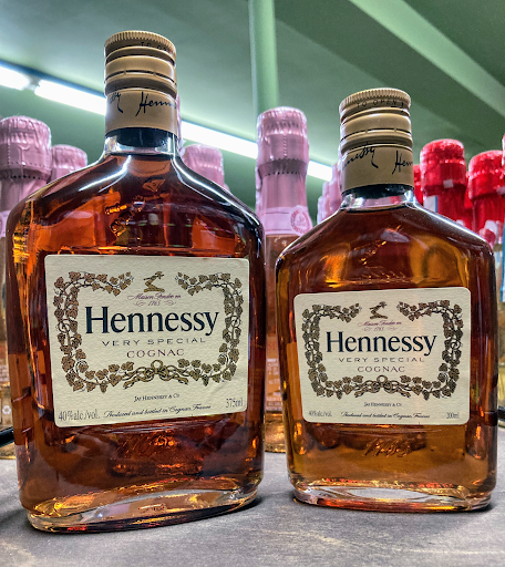 Liquor Store «Cleveland Avenue Liquor Store», reviews and photos, 8423 W Cleveland Ave, Milwaukee, WI 53227, USA