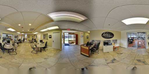 Used Car Dealer «Lucky Motors», reviews and photos, 817 Church Rd, Elmhurst, IL 60126, USA
