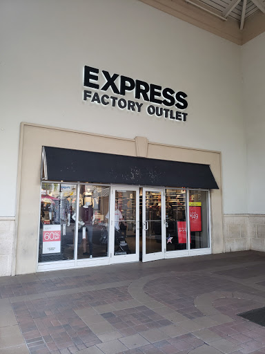 Outlet Store «Express Factory Outlet», reviews and photos, 4951 International Dr, Orlando, FL 32819, USA