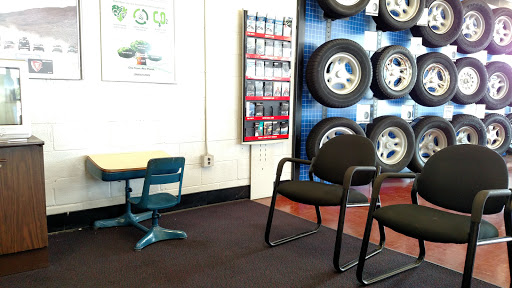 Tire Shop «Firestone Complete Auto Care», reviews and photos, 10333 Northfield Rd, Northfield, OH 44067, USA
