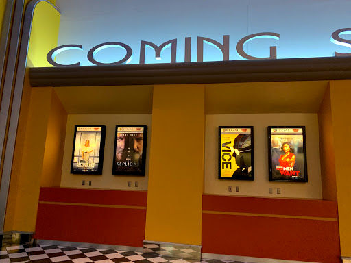 Movie Theater «Regal Cinemas Richmond Town Square 20», reviews and photos, 631 Richmond Road, Richmond Heights, OH 44143, USA