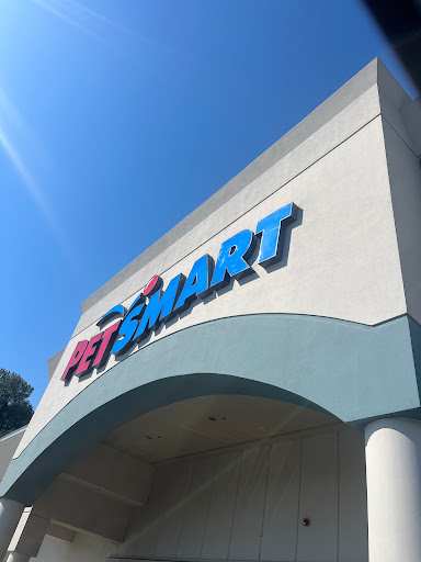 Pet Supply Store «PetSmart», reviews and photos, 17585 Southcenter Pkwy, Tukwila, WA 98188, USA