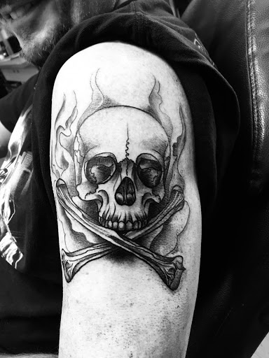 Tattoo Shop «True Blue Tattoo», reviews and photos, 305 S Kipling St, Lakewood, CO 80226, USA