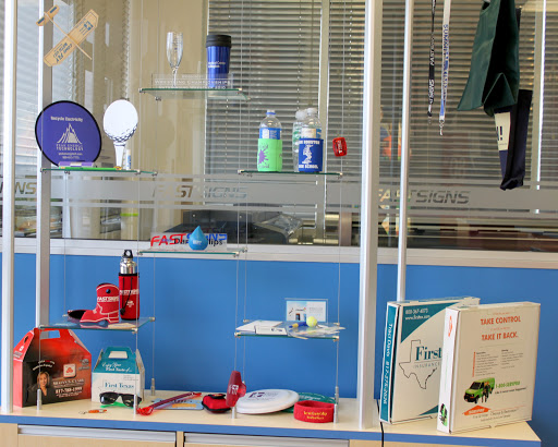 Sign Shop «FASTSIGNS», reviews and photos, 1140 W Bardin Rd Ste 100, Arlington, TX 76017, USA