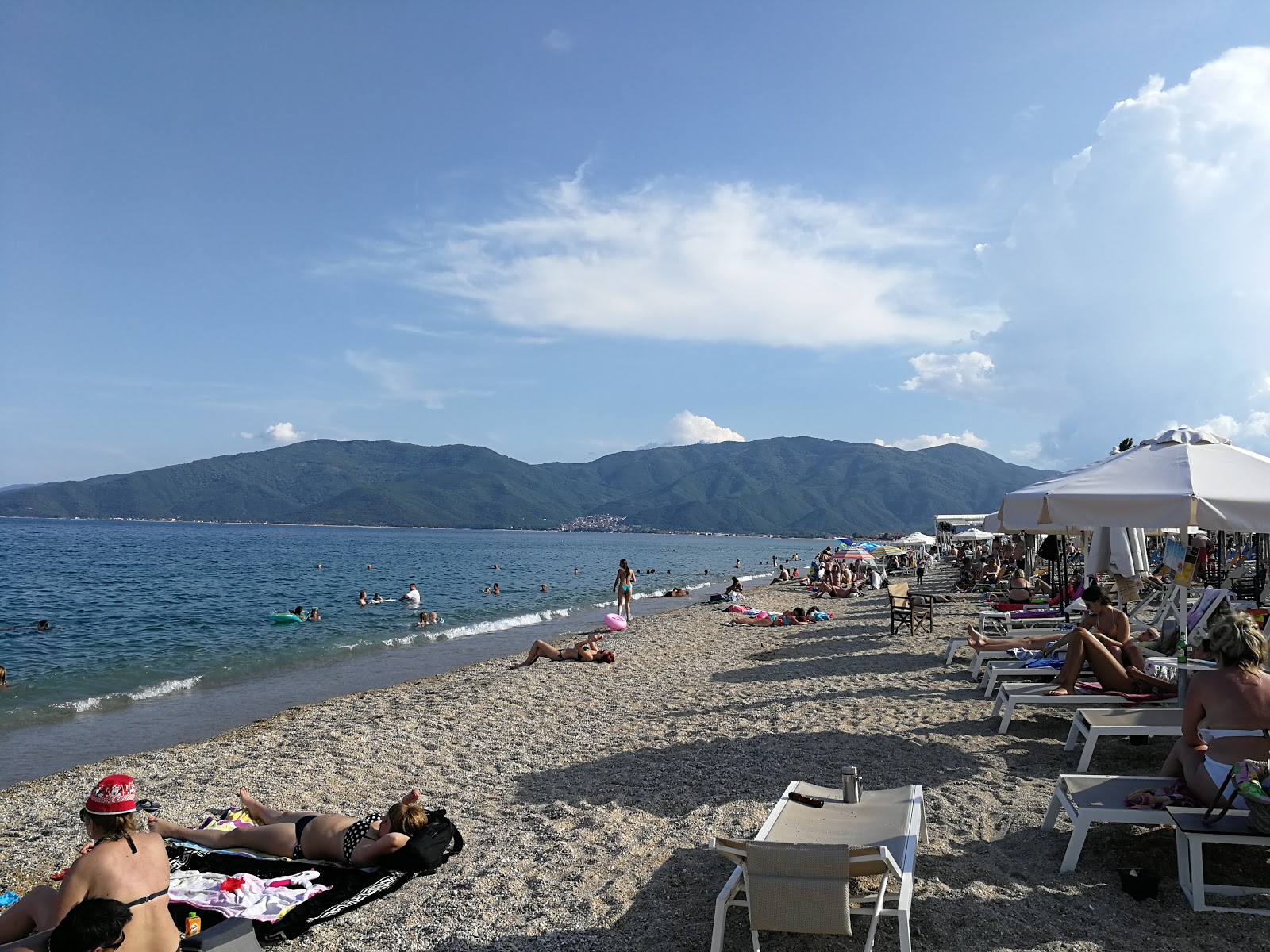 Foto von Nea Vrasna Beach mit sehr sauber Sauberkeitsgrad