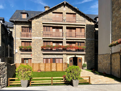 Villa De Plan Apartments&Suites C. Larga, 22367 Plan, Huesca, España