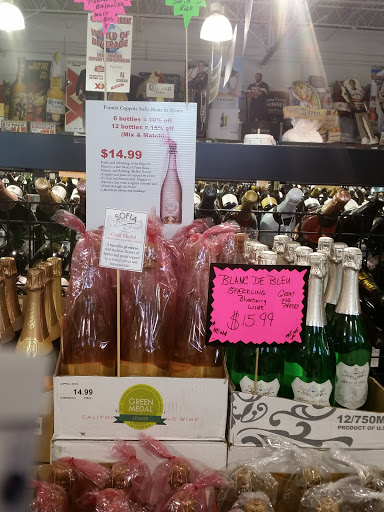 Liquor Store «Camp Creek World Of Beverages», reviews and photos, 3780 Princeton Lakes Pkwy, Atlanta, GA 30344, USA