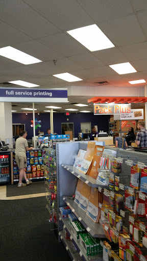 Print Shop «FedEx Office Print & Ship Center», reviews and photos, 2189 Snelling Ave N b, Roseville, MN 55113, USA
