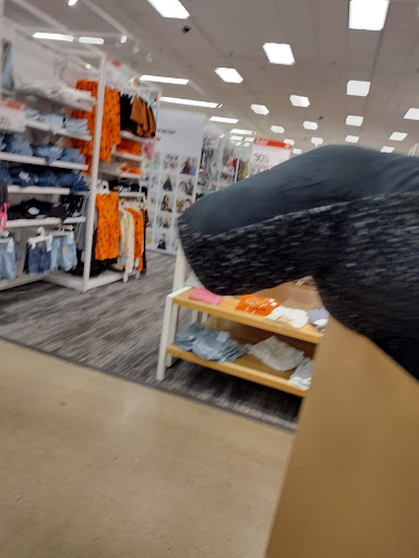 Department Store «Target», reviews and photos, 999 Corporate Dr, Westbury, NY 11590, USA