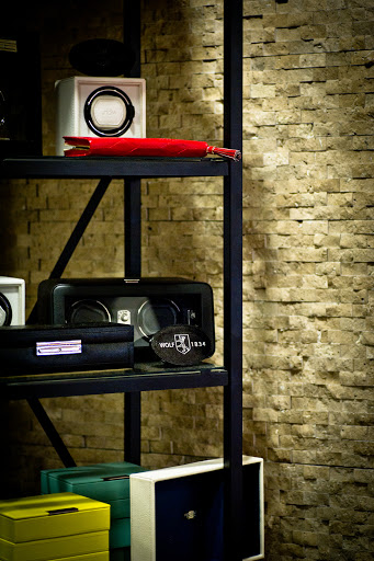 Jewelry Store «Leo Hamel Fine Jewelry & Engagement Ring Store», reviews and photos, 1851 San Diego Ave, San Diego, CA 92110, USA