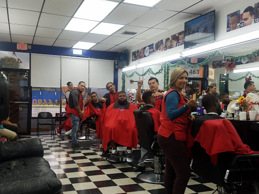 Barber Shop «Bueno Barbershop», reviews and photos, 463 NE 167th St, North Miami Beach, FL 33162, USA