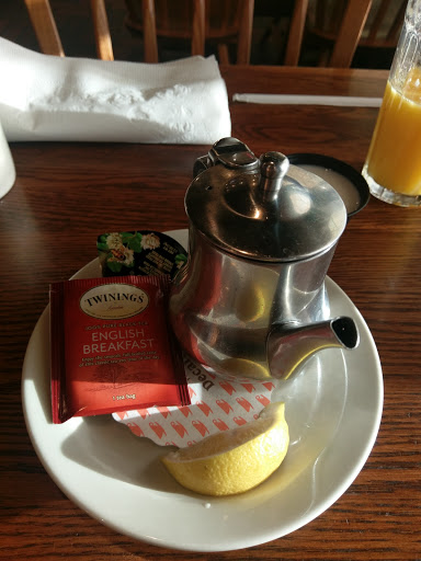 American Restaurant «Cracker Barrel Old Country Store», reviews and photos, 18531 N Creek Dr, Tinley Park, IL 60477, USA