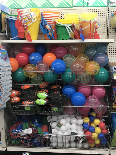 Dollar Store «Dollar Tree», reviews and photos, 301 E Wallace Kneeland Blvd, Shelton, WA 98584, USA