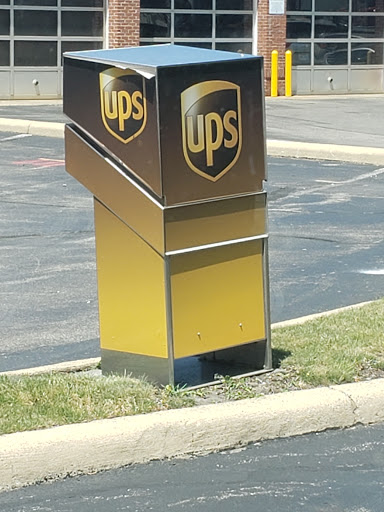UPS DROP BOX