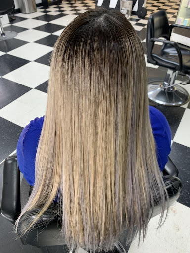 Beauty Salon «4 Looks Beauty Salon», reviews and photos, 12879 Josey Ln, Farmers Branch, TX 75234, USA