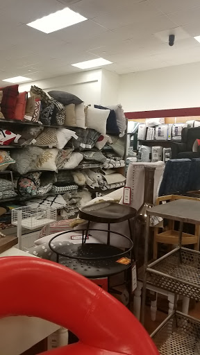 Department Store «T.J. Maxx», reviews and photos, 865 Bridgeport Ave, Shelton, CT 06484, USA