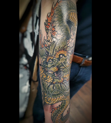 Sinnträger Tattoos Leipzig - Custom Tattoostudio