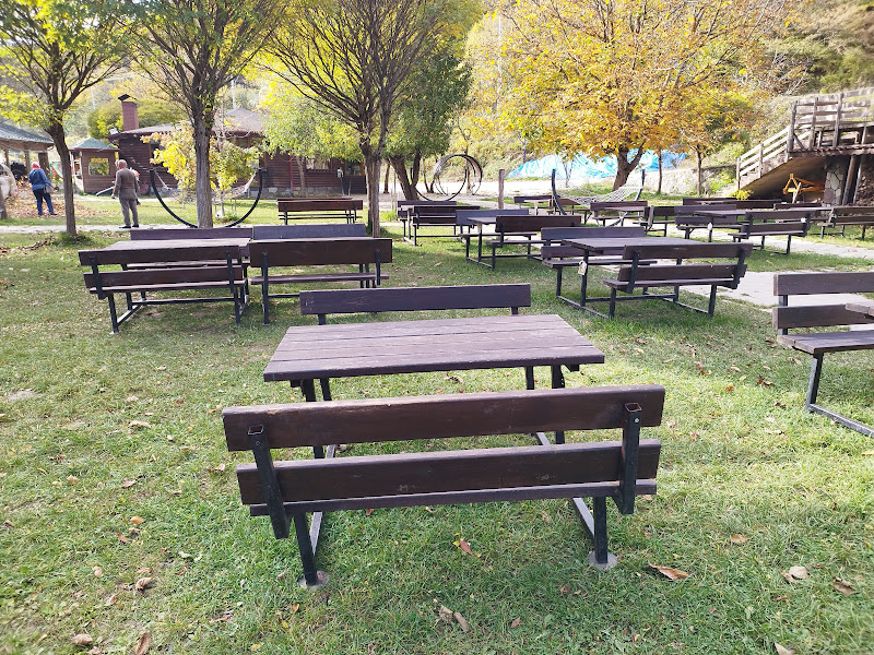 Cemil Piknik Meşhur Abant Kahvaltı logo