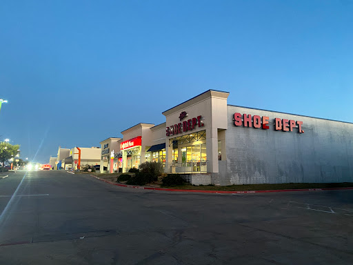 Clothing Store «Ross Dress for Less», reviews and photos, 4404 Dallas Fort Worth Turnpike, Dallas, TX 75211, USA