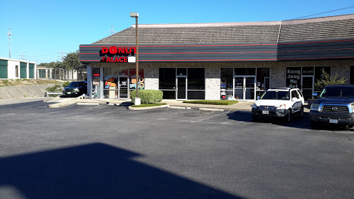 Donut Shop «Donut Palace», reviews and photos, 1583 Thousand Oaks Dr, San Antonio, TX 78232, USA