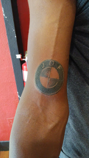 Tattoo Shop «Infamous Ink Tattoo and Piercing», reviews and photos, 410 Four Seasons Blvd #202e, Greensboro, NC 27407, USA