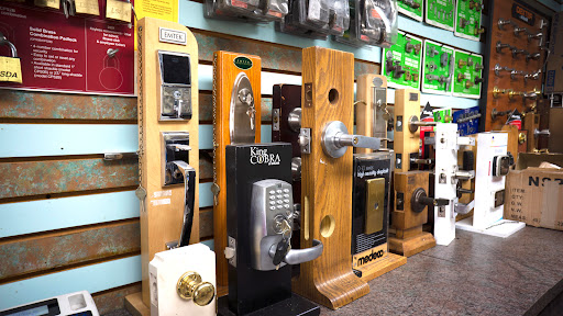 Locksmith «Cerrajeria Caraballo Locksmith Miami», reviews and photos, 1270 SW 8th St, Miami, FL 33135, USA